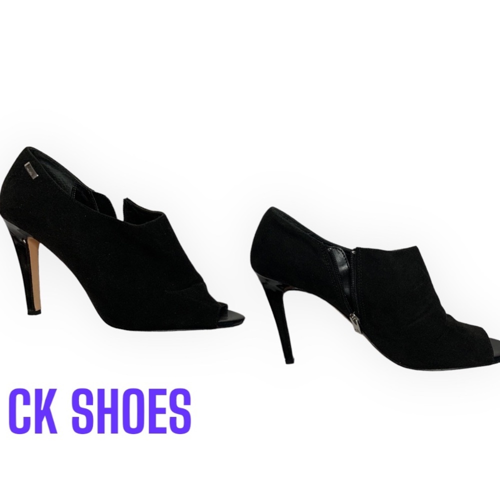 Calvin Klein Sioban Suede Booties